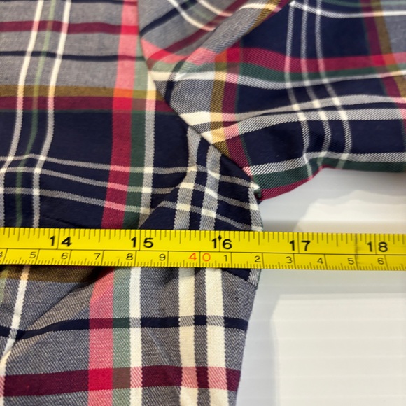 Women's Plaid Button-Up Blouse - Picture 3 of 8